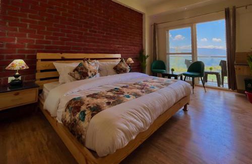 Mussoorie Hotel | Pine View Luxury Resort with Mountain View & Premium Rooms
