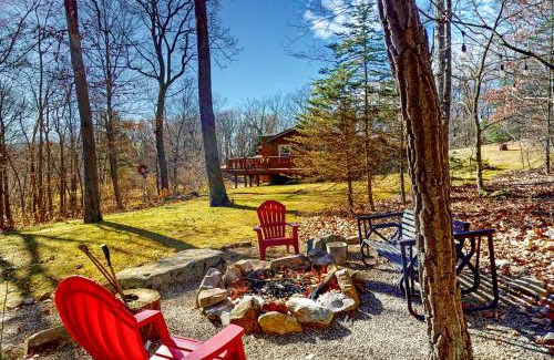 McHenry Casa | Pine Woods Cabin