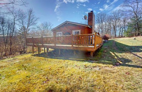 McHenry Casa | Pine Woods Cabin