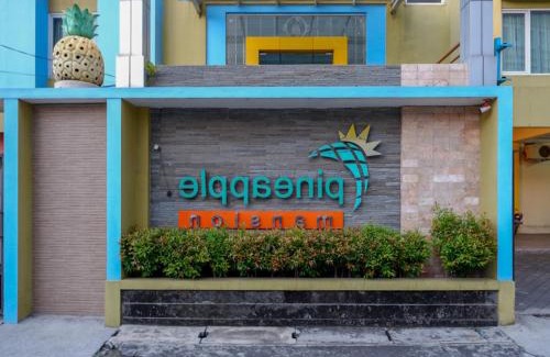 Laweyan Casa | Pineapple Mansion Solo Mitra RedDoorz near RS JIH Solo