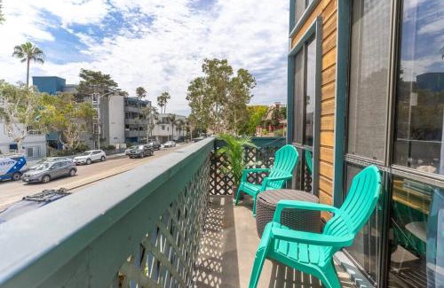 South Mission Beach Casa | Pineapple Paradise - Mission Beach - Stunning
