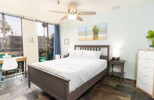 South Mission Beach Casa | Pineapple Paradise - Mission Beach - Stunning
