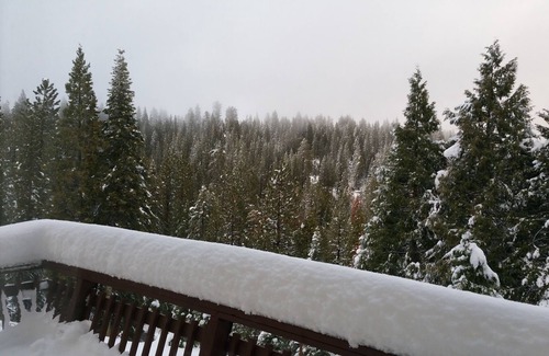Cold Springs Cabina | PinecrestAreaRentals # 12 Family Cabin Great View!