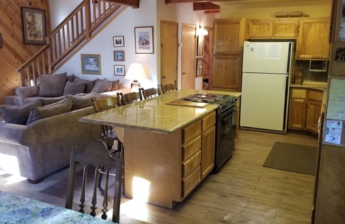 Strawberry Cabina | PinecrestAreaRentals #15 Beautiful family cabin.