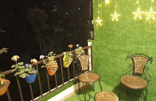 Bhowali Apartamento | Pinegreen Chalets- 2 Bedroom WiFi Vacation Home