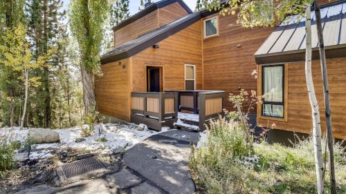 Dollar Point Casa | Pinegrove by AvantStay Beautiful Villas Condo just outside Tahoe City