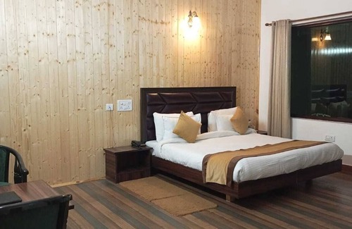 Dharampur Hotel | Pineland Chalets And Resort