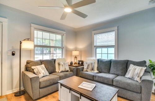 Pinellas Park Casa | Pinellas Park Home Swim, Golf, Grill and More!