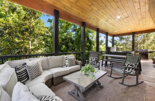 Broken Bow Casa | Pines and Recreation