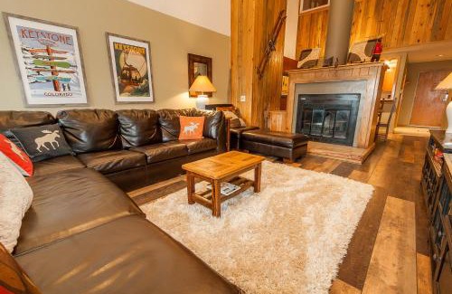 Keystone Casa | Pines by Summit County Mountain Retreats