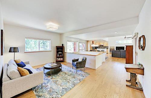 Avon Casa | Pines Court