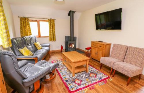 Bleddfa Casa | Pines Pitch