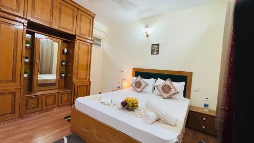 Kasauli Hotel | Pinewood Sunrise Homestay Kasauli