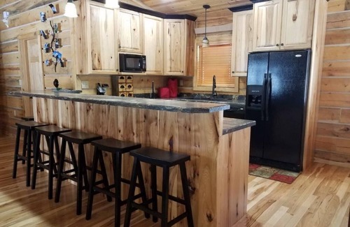 Custer Casa | *Pinewoods Cabin* Secluded wilderness and wildlife