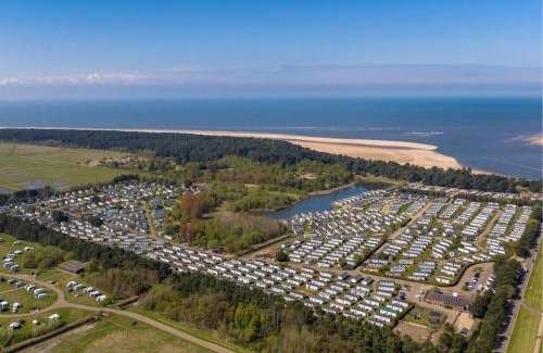 Wells-next-the-Sea Cabina | Pinewoods Saltmarsh Lodge no.1 sleeps 6 – no dogs