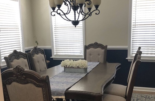 Jacksonville Casa | Piney Green Jacksonville NC Camp Lejeune Gated Outdoor fireplace Gameroom