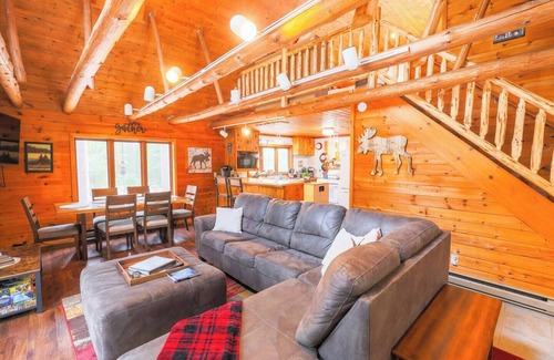 Ely Cabina | Piney Woods Retreat: Sauna, State Parks & Trails!