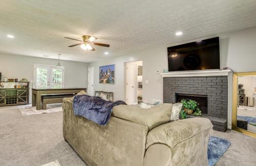 Lithonia Casa | Ping-Pong and Pool Table Peaceful Stonecrest Escape