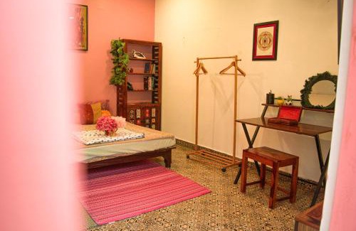 Gomti Nagar Apartamento | Pink Bramda
