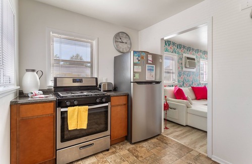 Downtown Dunedin Casa | Pink Flamingo | Dunedin Vacation Rental