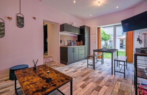 Chauconin-Neufmontiers Casa | Pink House near Disneyland