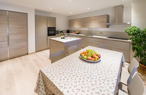 Brez Apartamento | Pink Lady Spacious Apartment in Brez