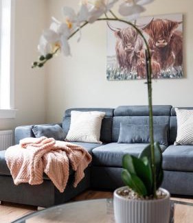 Rosyth Casa | Pinkerton House