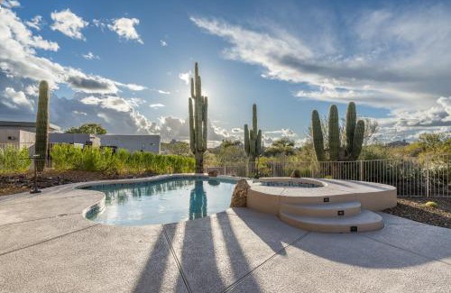 Pinnacle Foothills Casa | Pinnacle Perfection by Porter Heated Pool Spa w Outdoor Putting Green