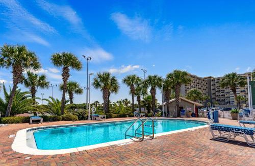 Sunnyside Casa | Pinnacle Port #115A by Book That Condo