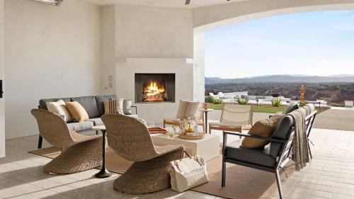 Temecula Villa | Pinot Point by AvantStay Massive Estate 10 mins from Temecula Wineries