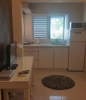 Petah Tikva Apartamento | Pinsker Garden Apartment - Petah Tikva