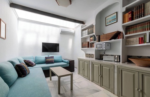 Cantillana Apartamento | Pintor López Cabrera 4