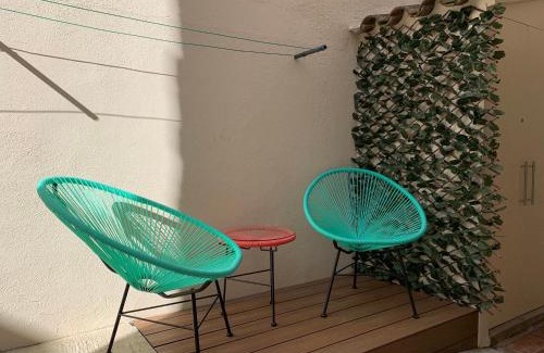 L'Escala Casa | PINTOR MASSANET - Casa de piedra adaptada en LEscala