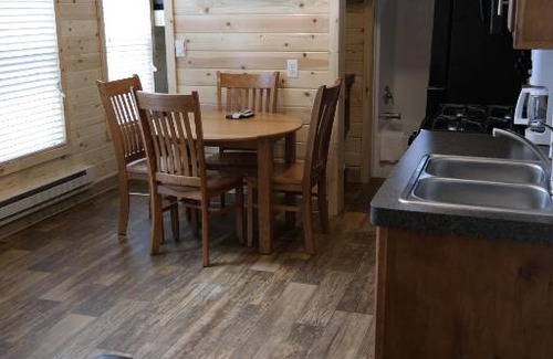 Lincoln Acres Complejo | Pio Pico Camping Resort Cottage 4