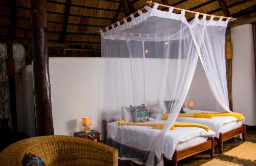 Lusaka Cabina | Pioneer Camp