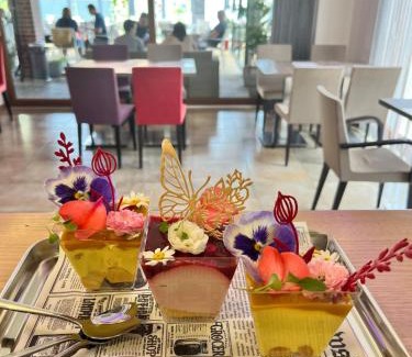 Gyorujbarat Casa | Pipacs Panír & Grill Garden Vendégház