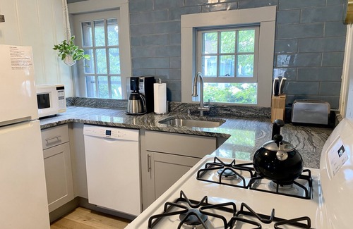 Barnstable County Cabaña | Piping Plover-A Classic Cape Cottage