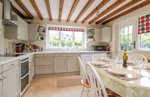 Bridport Cabaña | Pippins Loders, BRIDPORT