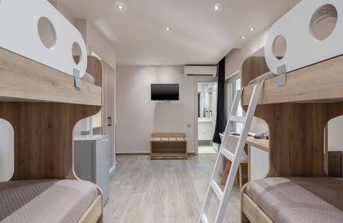 Piraeus Hotel | Piraeus City Hotel