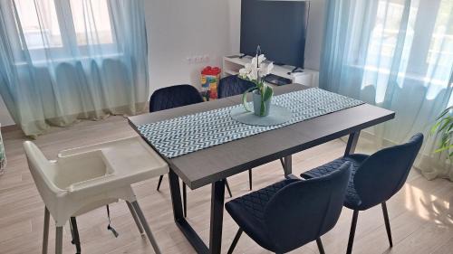Komen Apartamento | Piramida Kras