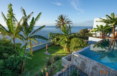 Santa Maria Maior Casa | Pirate House Sea front Private Pool Garden Funchal