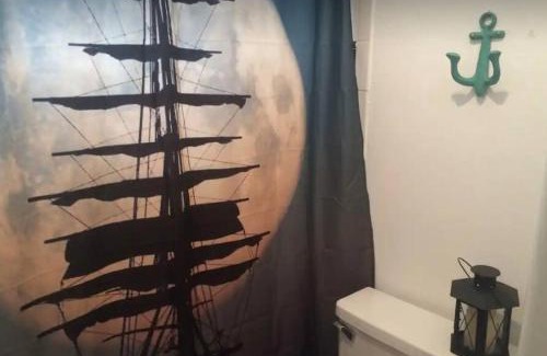 Weeki Wachee Gardens Casa | Pirate's Cove - Waterfront - Weeki Wachee River Access with Paddlecraft!