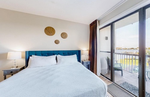 Fort Walton Beach Hotel | Pirates Bay A309