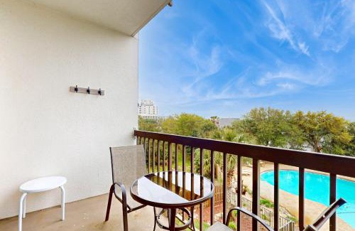Fort Walton Beach Hotel | Pirates Bay B315 - Bayfront Beauty