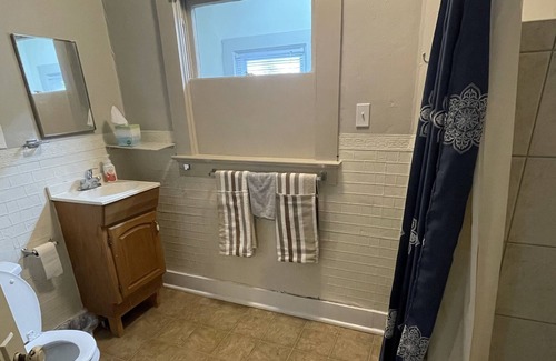 Saint Marys  Allen County Apartamento | Pirates Cove! Furnished pet friendly apt. w/ free in unit washer/dryer and wifi