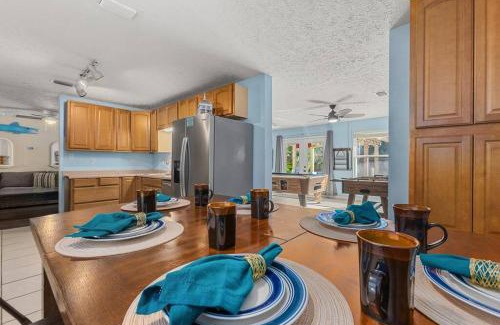 El Centro Beach Casa | Pirates Cove - Private Pool, Seasonal Hot Tub, Game Room, Close to Beach, Pets OK