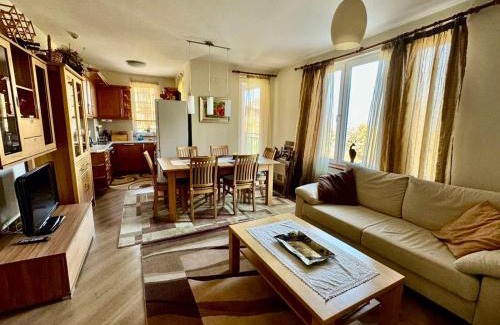 Razlog Apartamento | Pirin Golf View Apartment Bansko