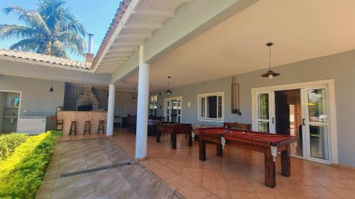 Praia dos Sonhos Casa | Piscina Aquecida, 5 suítes, Bilhar, Varanda Gourmet, 100mts mar