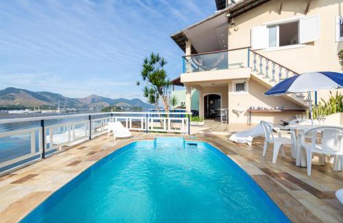Caieira Casa | Piscina, caiaque e sauna em praia privativa