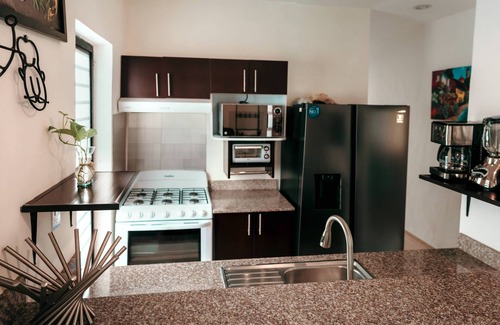 Merida Municipality Casa | Piscina grande, 3 recamaras, 3 baños, Un solo piso. Wifi fibra optica, parking.
